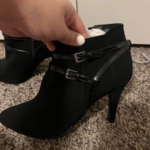heel booties